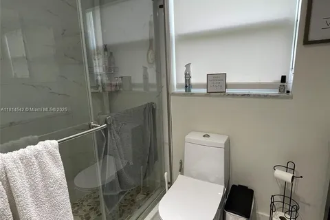 500 Oaks Ln # 112, Pompano Beach FL 33069