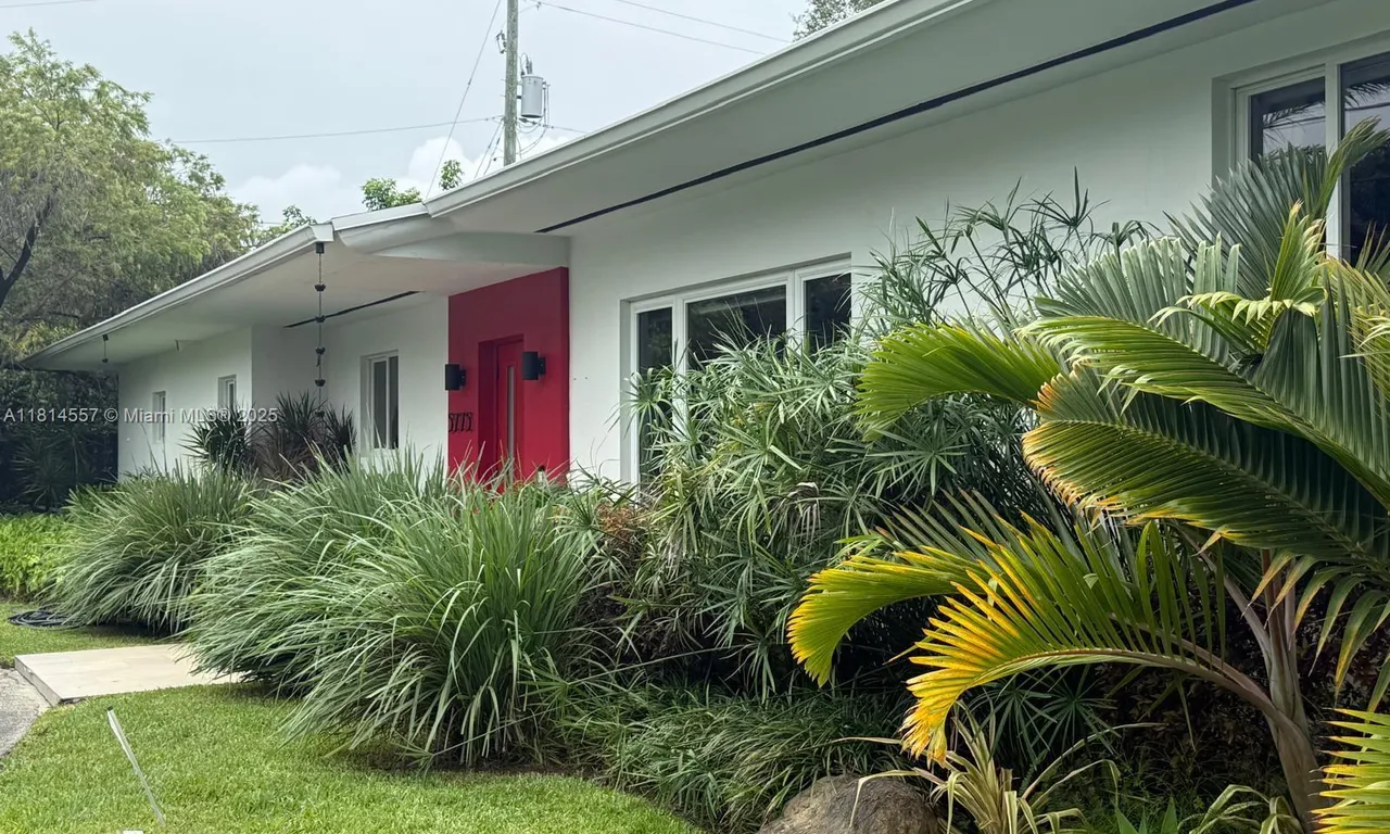 5775 SW 80th St # 5775, South Miami FL 33143
