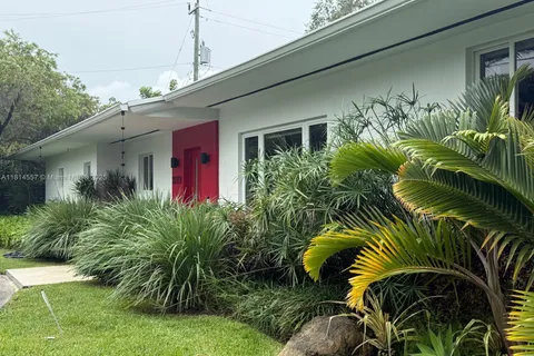 5775 SW 80th St # 5775, South Miami FL 33143