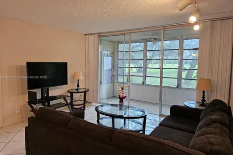 8380 Sands Point Blvd # J110, Tamarac FL 33321