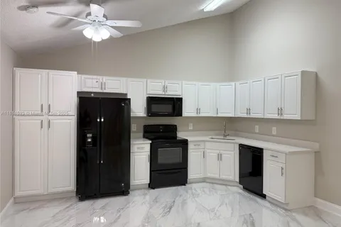 5416 Eagle Lake Dr # 4, Palm Beach Gardens FL 33418