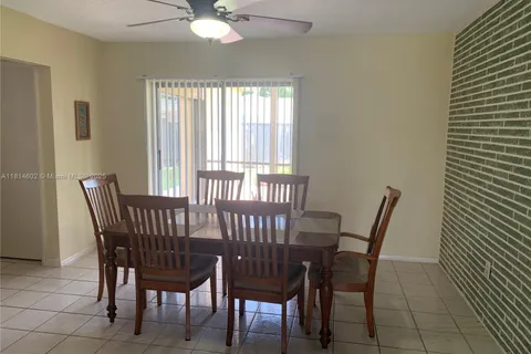 9280 SW 55th St, Cooper City FL 33328