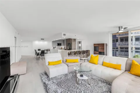 8855 COLLINS AVE # 4G, Surfside FL 33154