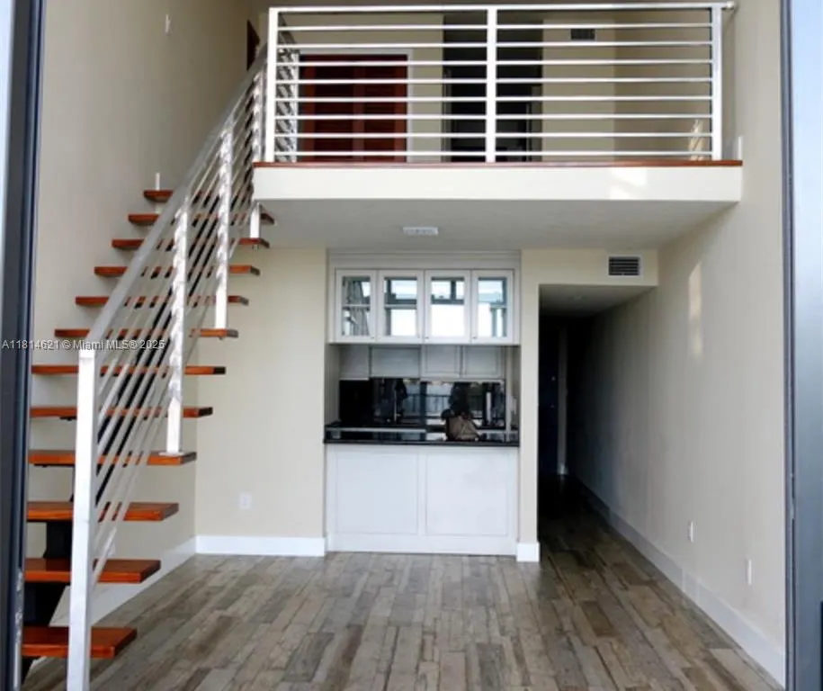 7899 NE Bayshore Ct # 4F, Miami FL 33138
