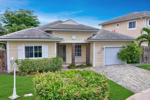 441 SE 31st Ave, Homestead FL 33033