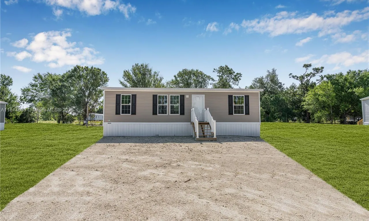 8426 SWEDEN BLVD, Port Charlotte FL 33982