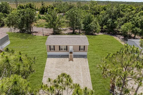 8426 SWEDEN BLVD, Port Charlotte FL 33982