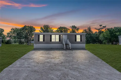 8426 SWEDEN BLVD, Port Charlotte FL 33982