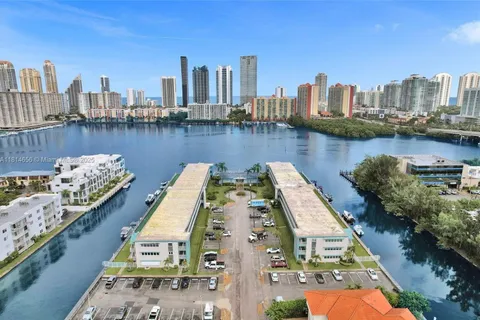 3922 NE 166th St # S312, North Miami Beach FL 33160