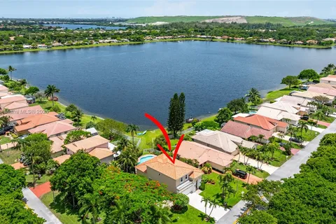 3708 Coco Lake Dr, Coconut Creek FL 33073