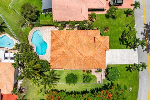 3708 Coco Lake Dr, Coconut Creek FL 33073