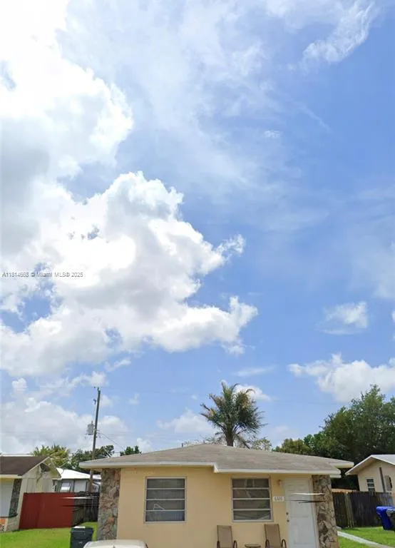 6326 Pierce St # 0, Hollywood FL 33024