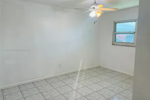 4680 SW 29th Ter # B, Dania Beach FL 33312