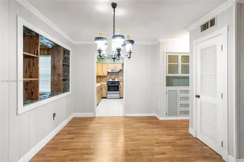 4878 NW 2nd Ct, Plantation FL 33317