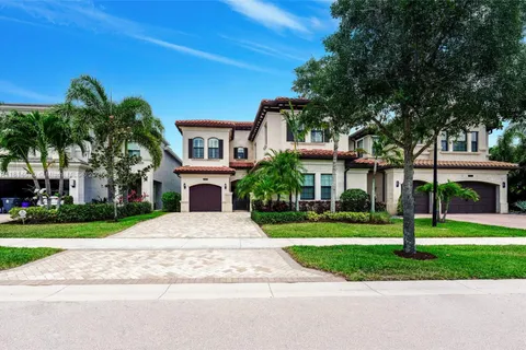 9368 Eden Roc Ct, Delray Beach FL 33446