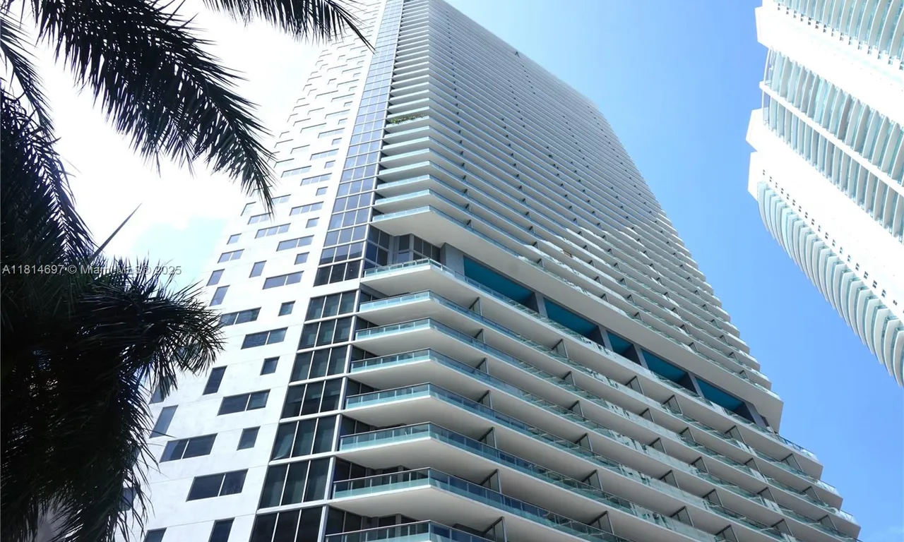 1300 Brickell Bay Dr # 2904, Miami FL 33131