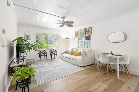 65 Hendricks Isle # 1, Fort Lauderdale FL 33301