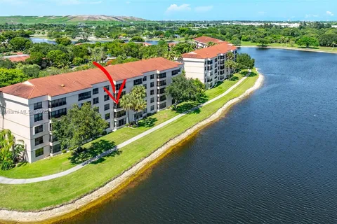 2768 S Carambola Cir S # 304, Coconut Creek FL 33066