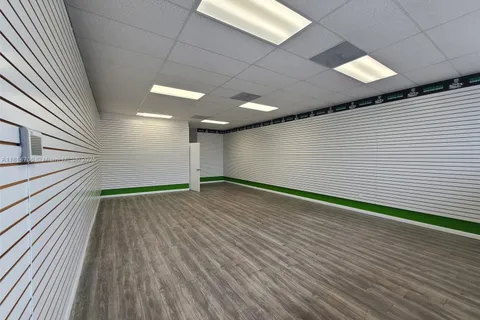 7150 Pembroke Rd, Miramar FL 33023