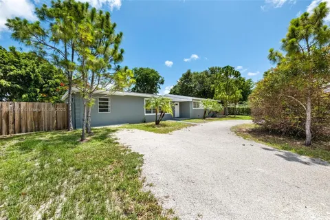 9221 SW 167th Ter, Palmetto Bay FL 33157