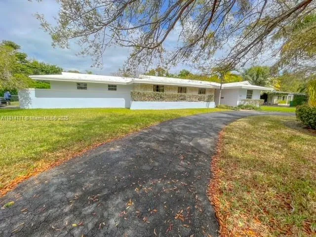 7485 SW 126th St, Pinecrest FL 33156