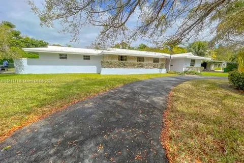 7485 SW 126th St, Pinecrest FL 33156