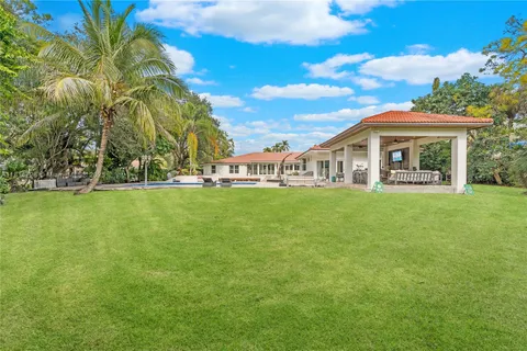 9470 SW 97th St, Miami FL 33176