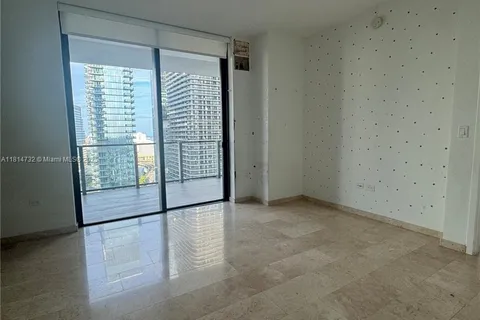 88 SW 7th St # 2403, Miami FL 33130