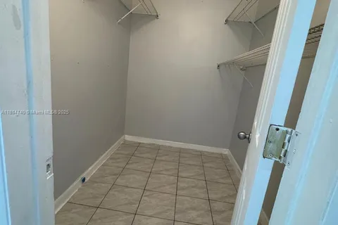 1522 NE 34th Ct # 11, Oakland Park FL 33334