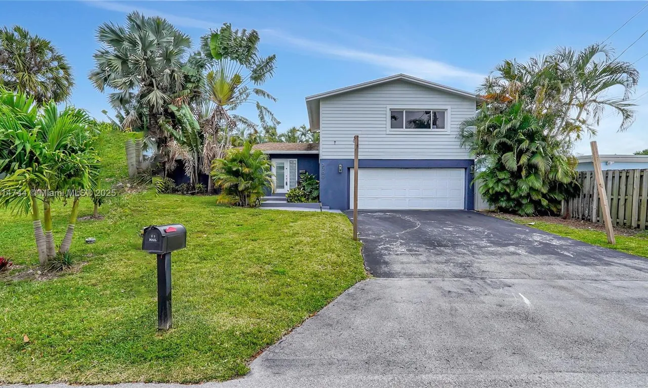 2700 SW 34th Ave, Fort Lauderdale FL 33312