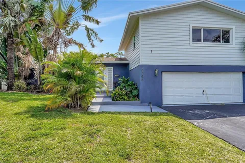 2700 SW 34th Ave, Fort Lauderdale FL 33312