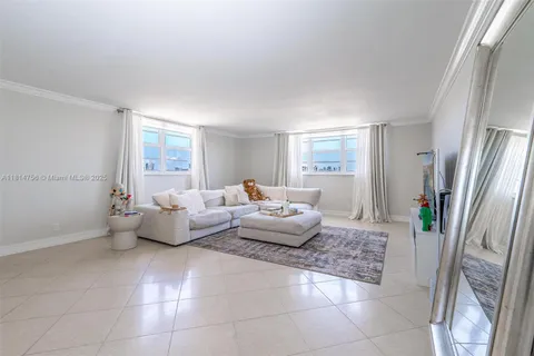 1811 Jefferson St # 710, Hollywood FL 33020