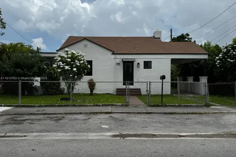 2160 NW 30th St, Miami FL 33142