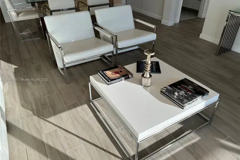 999 SW 1st Ave # 2505, Miami FL 33130