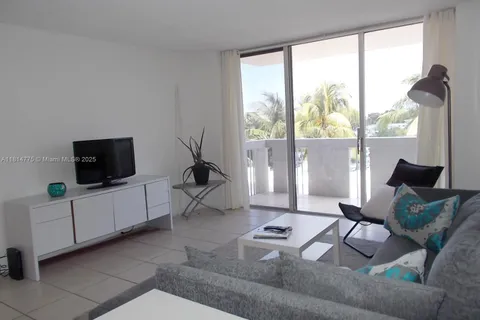 800 West Ave # 422, Miami Beach FL 33139