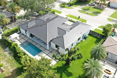 3237 SW 99th Ave, Miami FL 33165