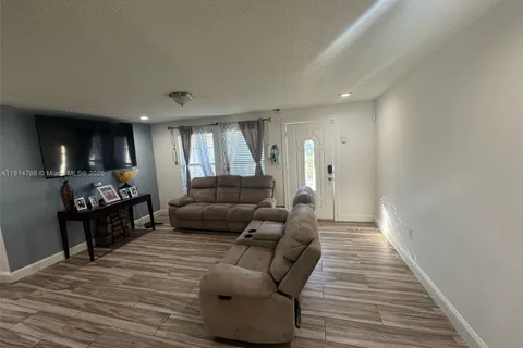 4706 25th ave SW, Naples FL 34116