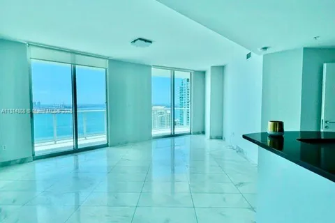 300 S Biscayne Blvd # 3110, Miami FL 33131