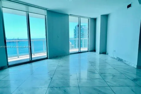 300 S Biscayne Blvd # 3110, Miami FL 33131