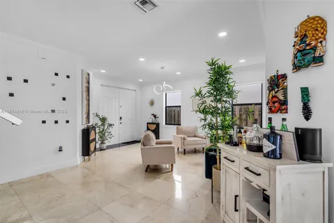 11465 NW 88th Ln, Doral FL 33178