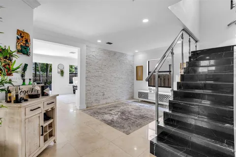 11465 NW 88th Ln, Doral FL 33178