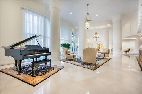 3530 Mystic Pointe Dr # 512, Aventura FL 33180