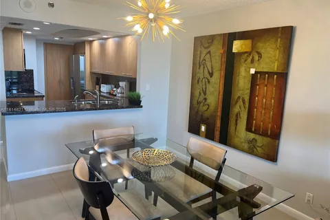 1717 N Bayshore Dr # 1038, Miami FL 33132