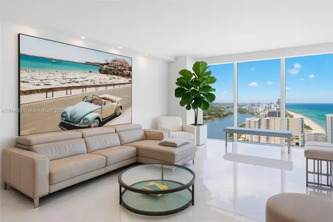 4779 Collins Ave # 3801, Miami Beach FL 33140