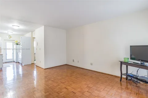 650 Pennsylvania Ave # 20, Miami Beach FL 33139