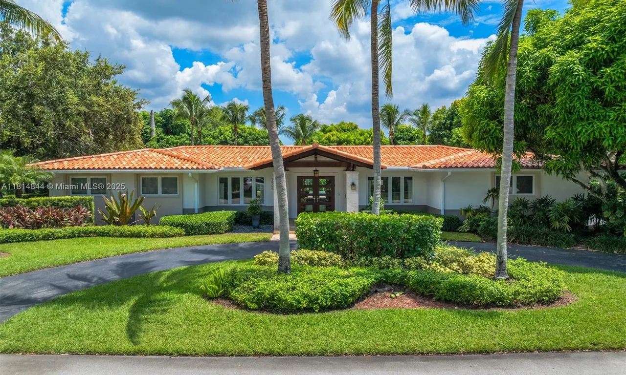 7505 SW 129 St, Pinecrest FL 33156