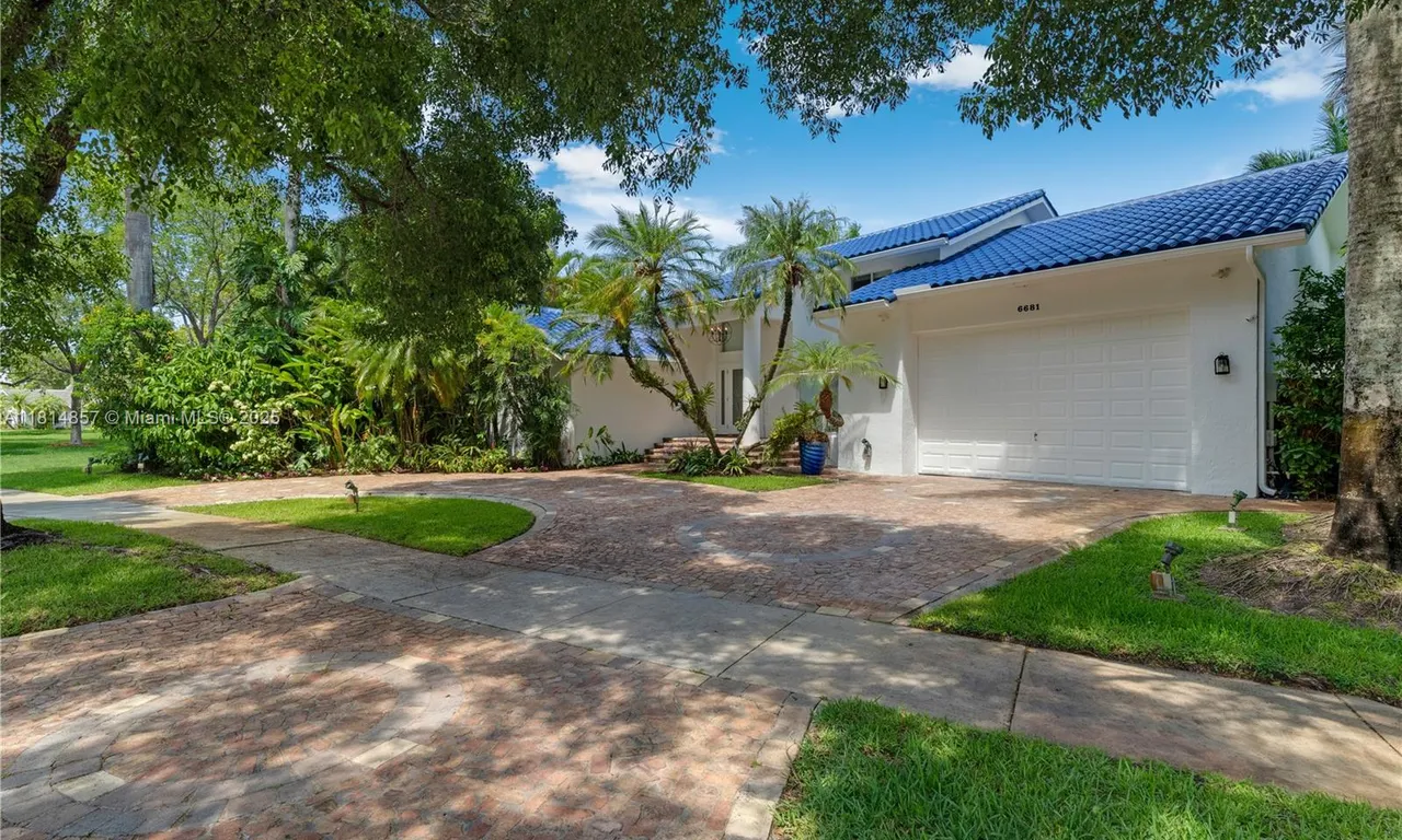 6681 SW 155th Ave, Miami FL 33193