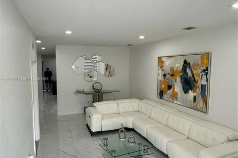 758 NE 34th Ave # 758, Homestead FL 33033