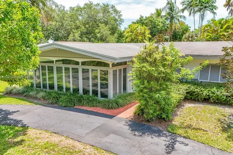 12101 SW 68th Ct, Pinecrest FL 33156