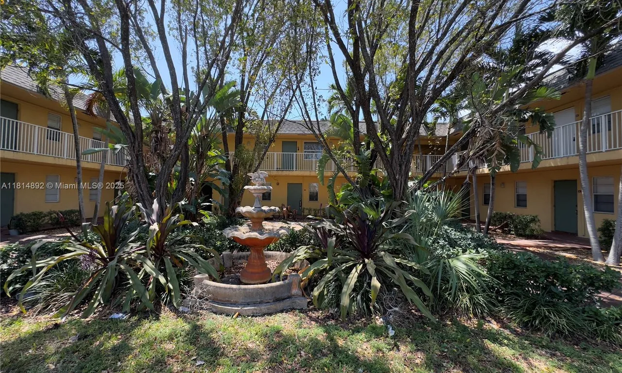 4061 N Dixie Hwy # 23, Oakland Park FL 33334